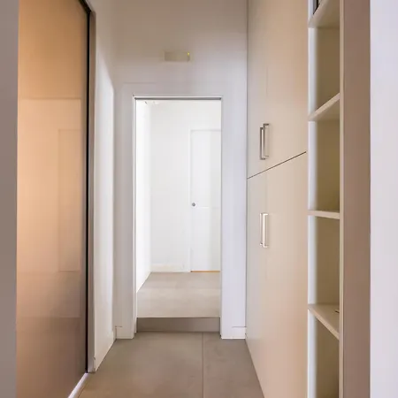 Malta Modern And Lovely Flat With Parking Апартаменты Неаполь